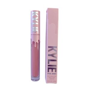 Kylie Cosmetics Matte Liquid Lipstick - A Moment Matte